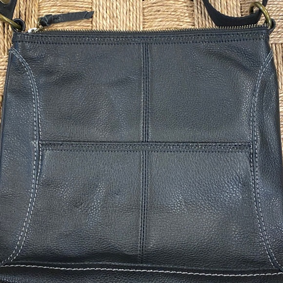 The Sak iris pebbled black Leather crossbody purse Bag - Picture 5 of 7